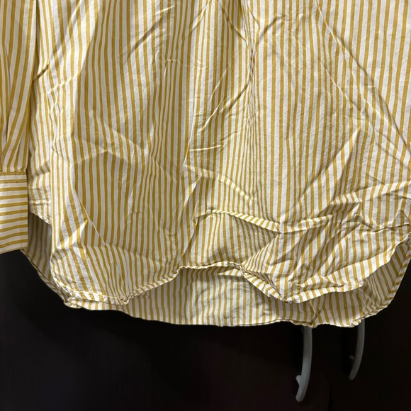 UNIQLO Low to High Striped 3/4 Dress Shirt - Picture 4 of 7